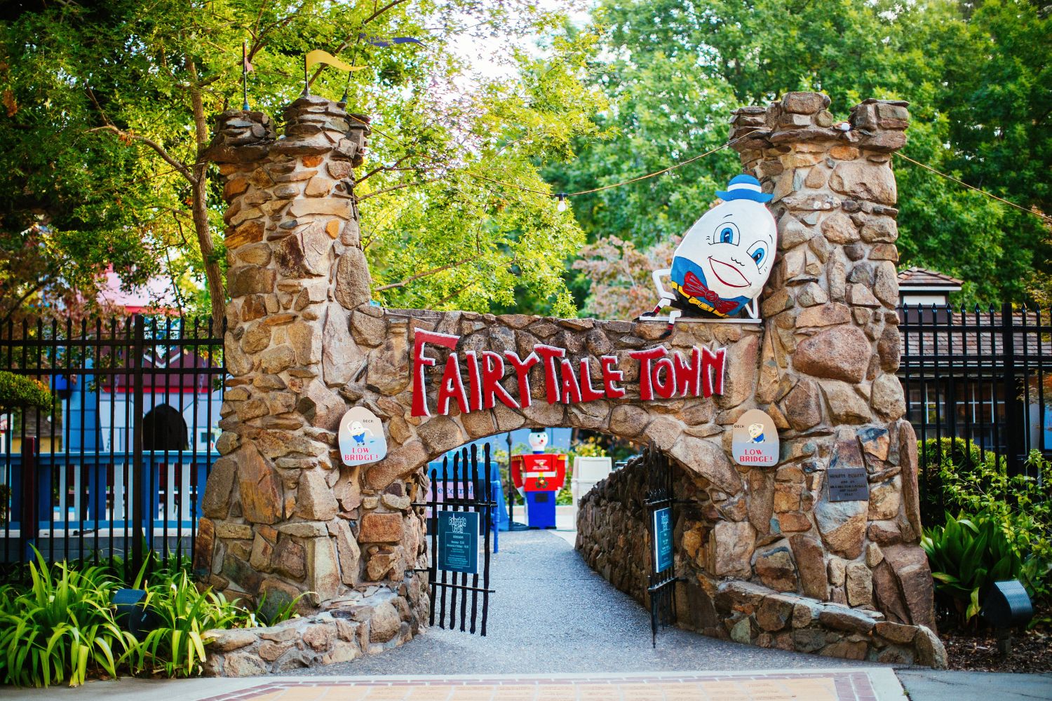 picture of fairytale town entrance