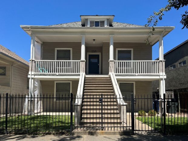 Alternative Coffee Shop – 2215 P Street