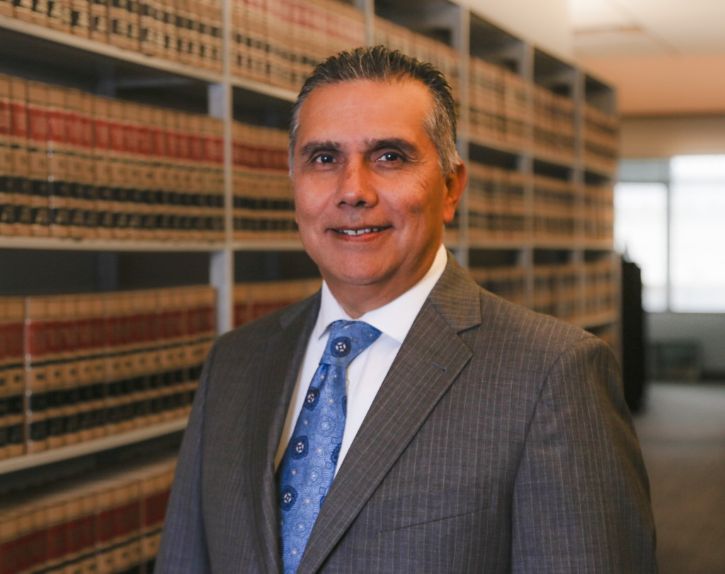 Headshot of Gustavo Martinez