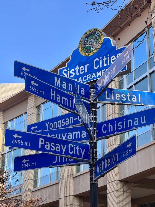 sister city signs outsite of city hall