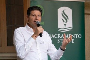 Morelia Mayor Alfonso Martínez Alcázar speaks at a Sacramento State University event.