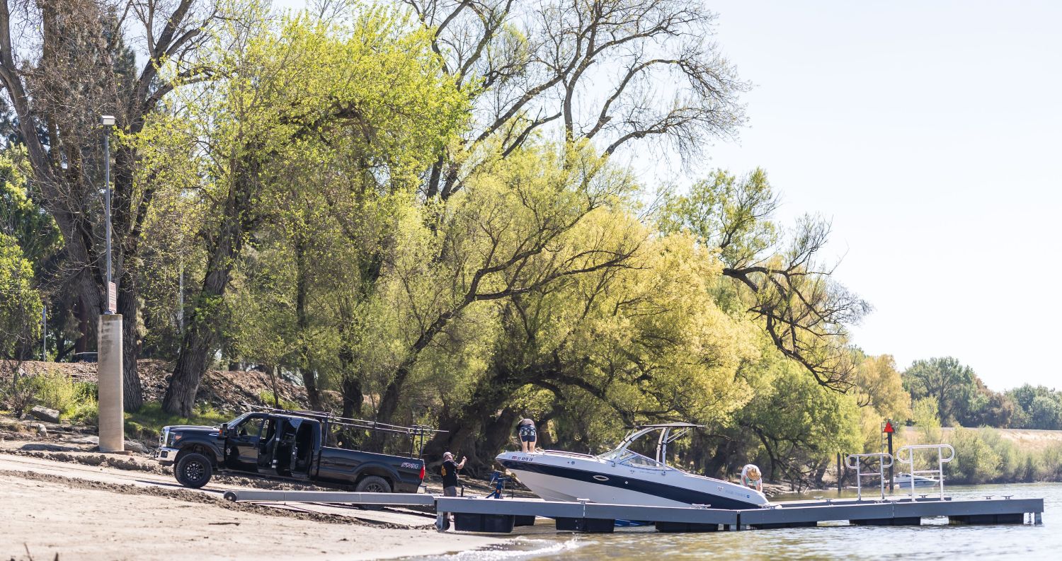 Image of a truck pulling out a boat from Miller Park launch ramp