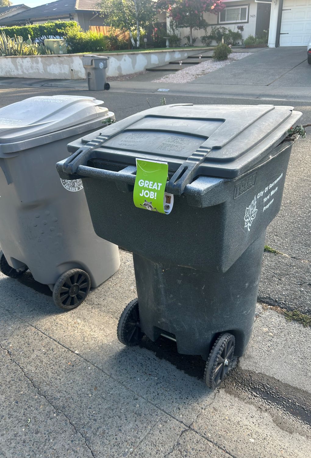 Tagged curbside organics container