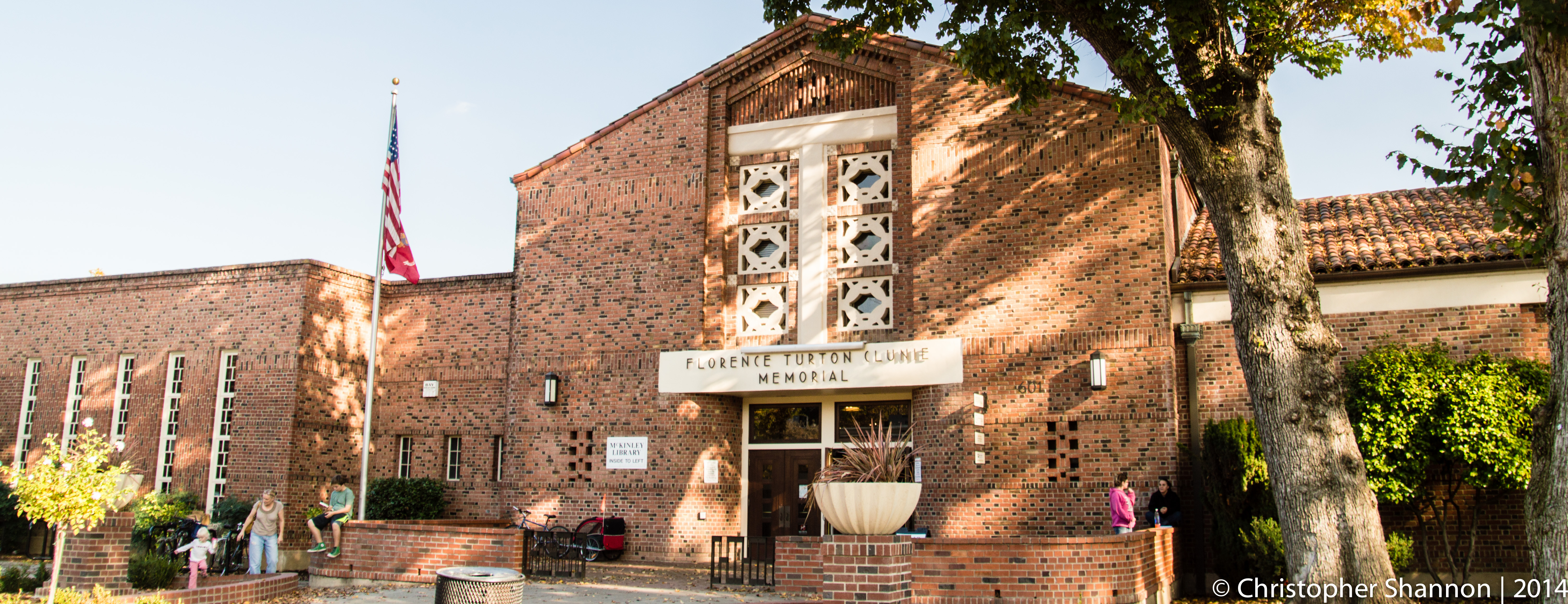 Clunie community center